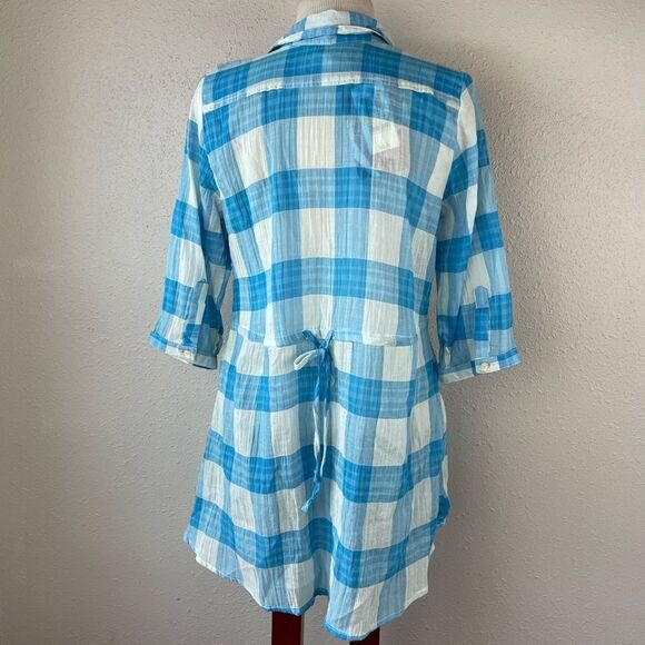 NWT Love Fire Button Down Blue and White Top Size M - Picture 5 of 8